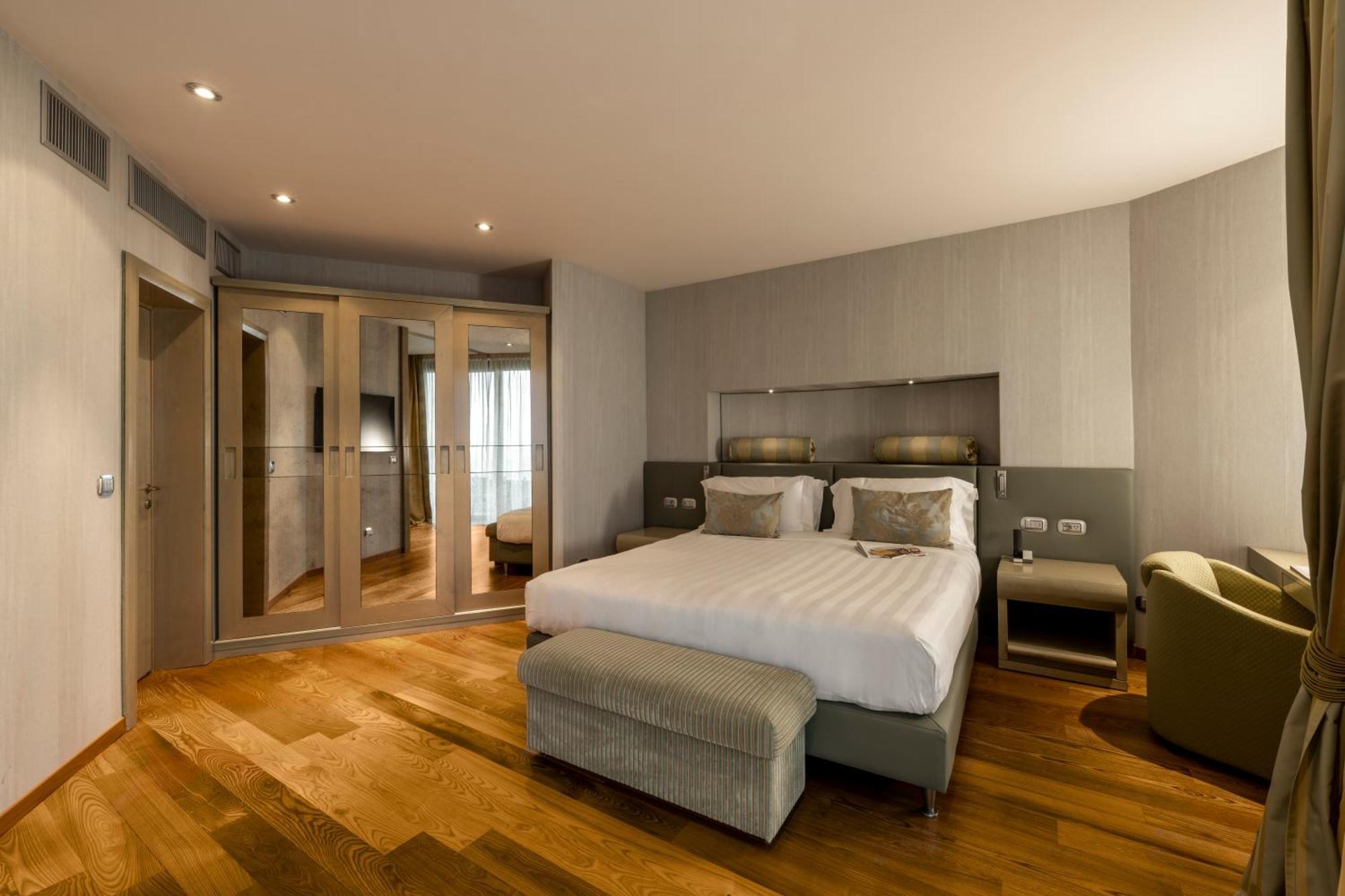 Il Boscareto Resort&Spa Serralunga d'Alba Esterno foto