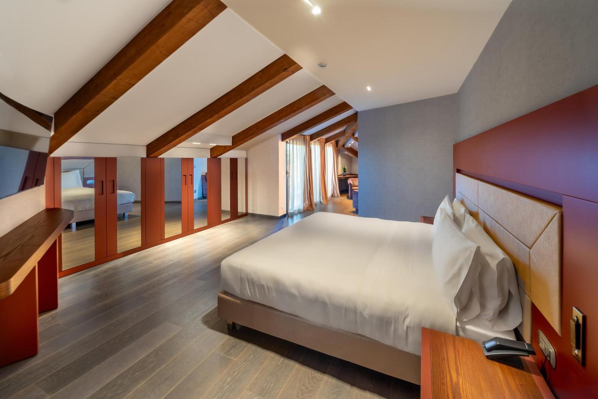 Il Boscareto Resort&Spa Serralunga d'Alba Esterno foto