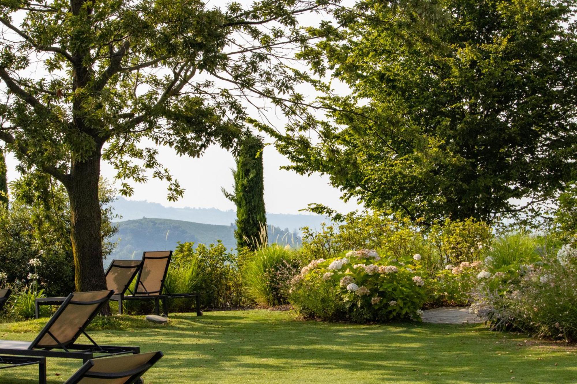 Il Boscareto Resort&Spa Serralunga d'Alba Esterno foto